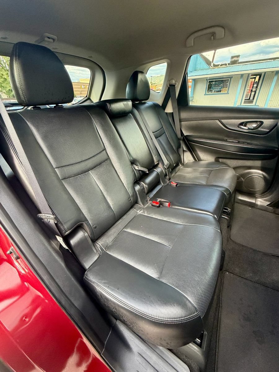 Used 2015 Nissan Rogue SL AWD/4WD image 16