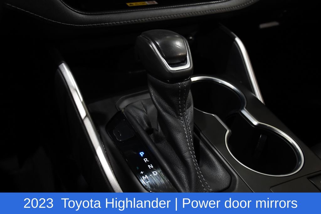 Used 2023 Toyota Highlander XSE image 24