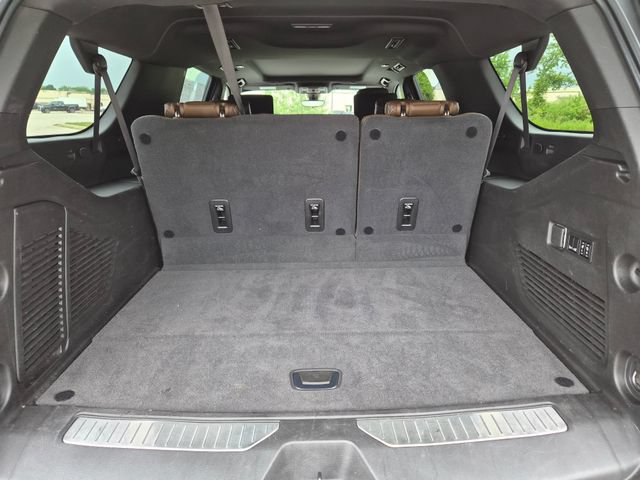 Used 2021 Chevrolet Suburban High Country w/ Premium Package AWD/4WD image 11