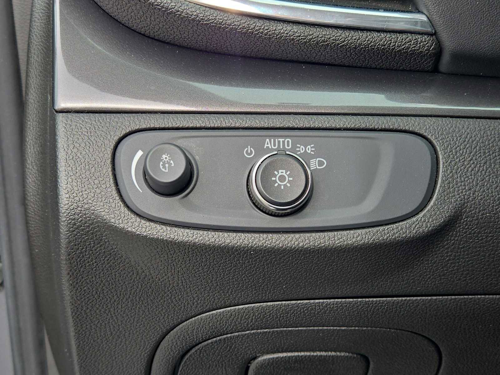 Used 2019 Buick Encore Preferred image 22
