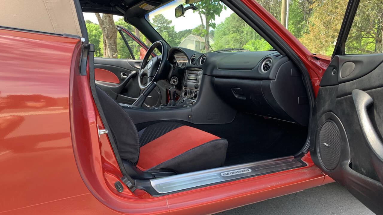 Used 2004 MAZDA MX-5 Miata MAZDASPEED RWD image 20