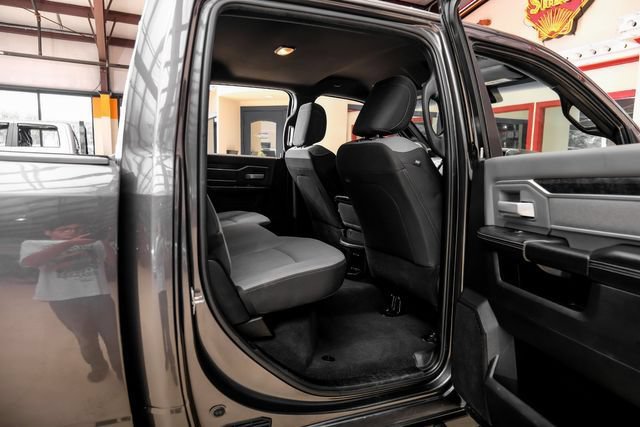 Used 2022 RAM 2500 Big Horn AWD/4WD image 40