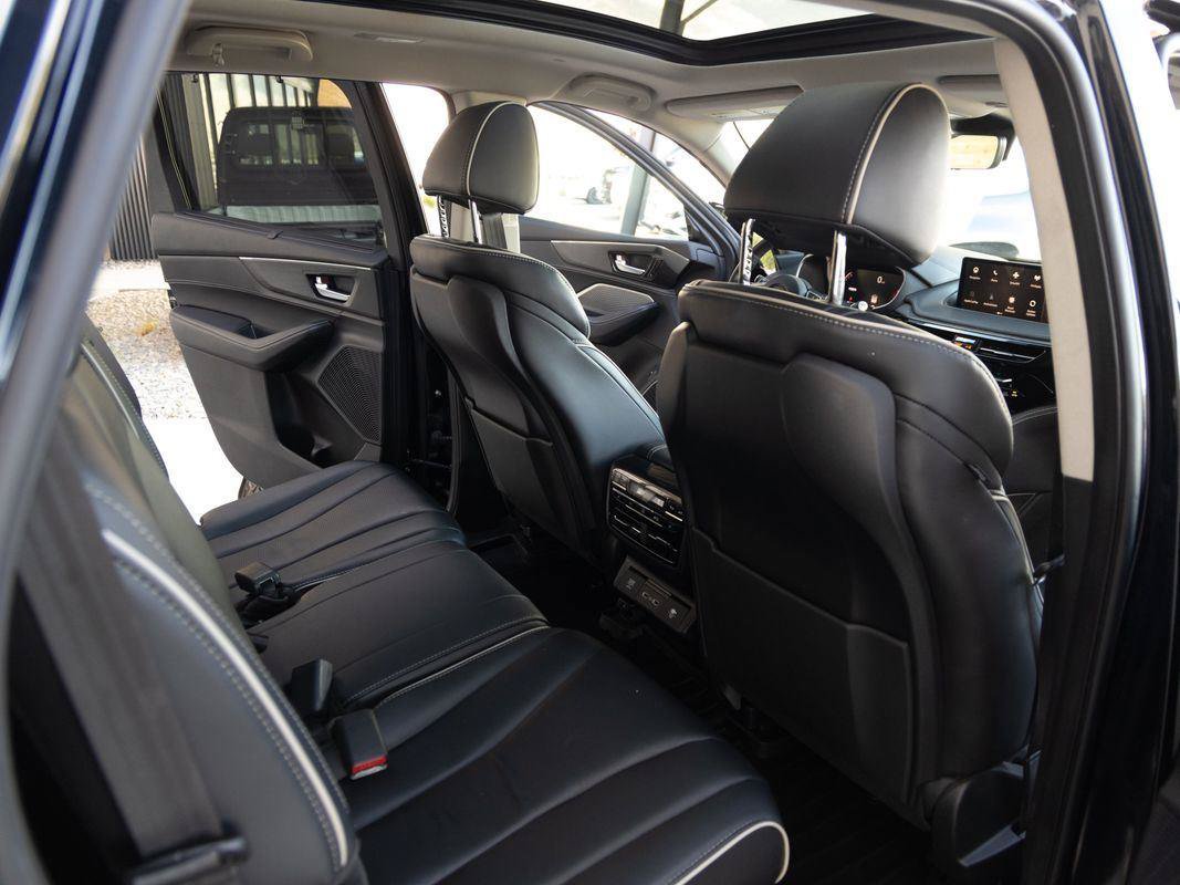 Used 2024 Acura MDX w/ Advance Package AWD/4WD image 19