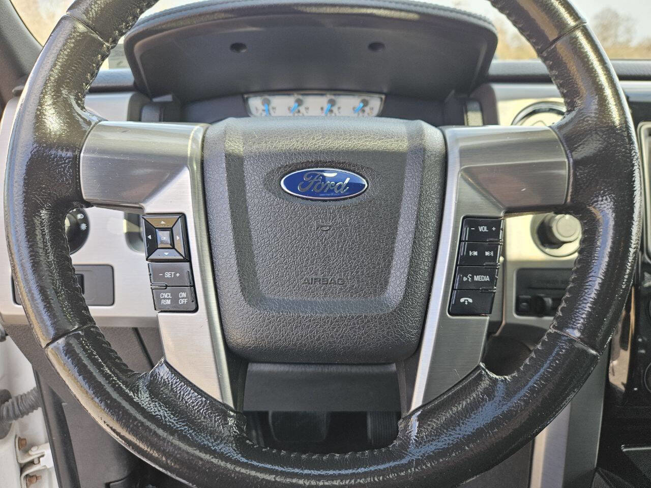 Used 2014 Ford F150 Limited AWD/4WD image 24