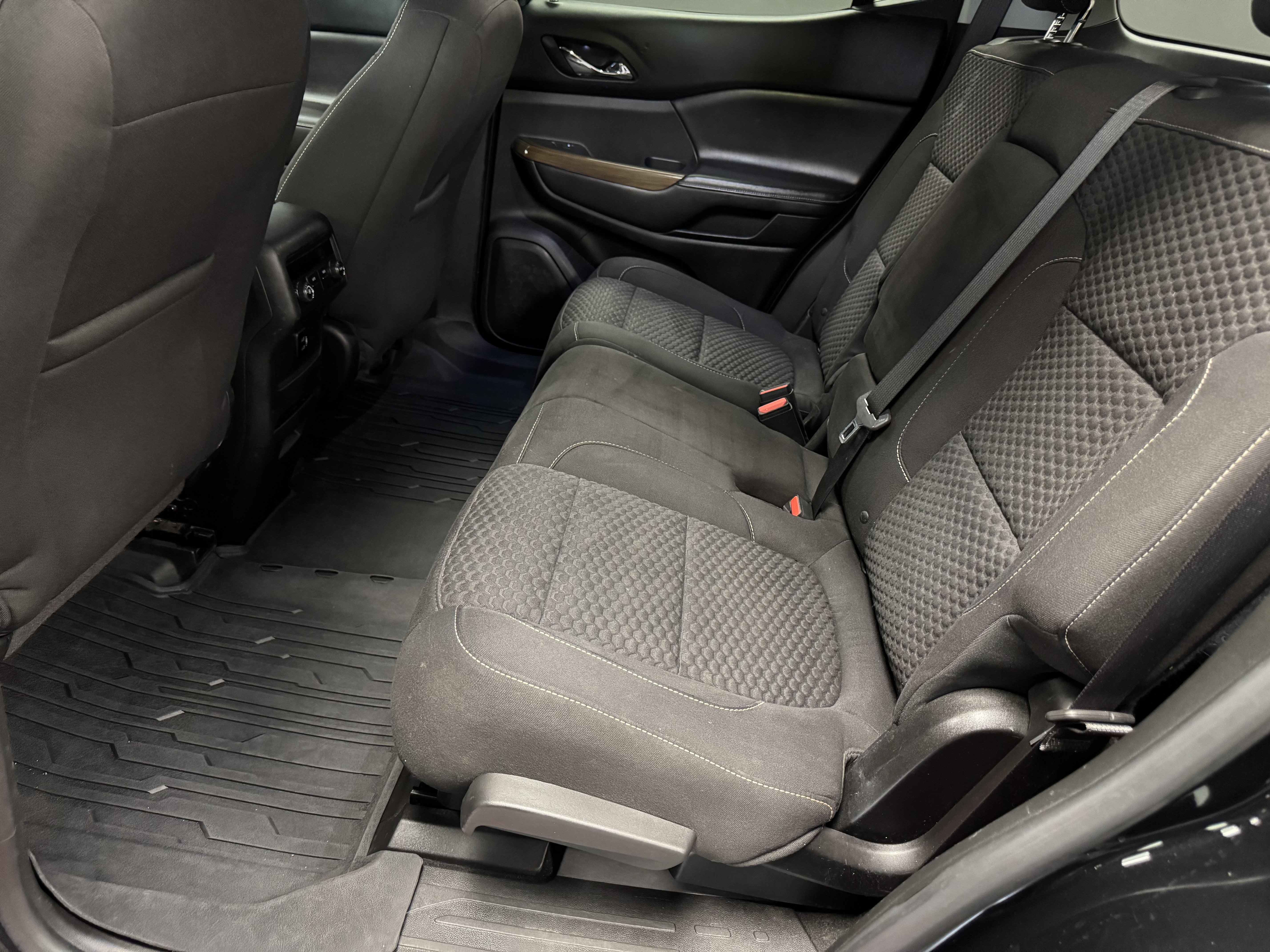 Used 2017 GMC Acadia SLE w/ LPO, Floor Liner Package image 15