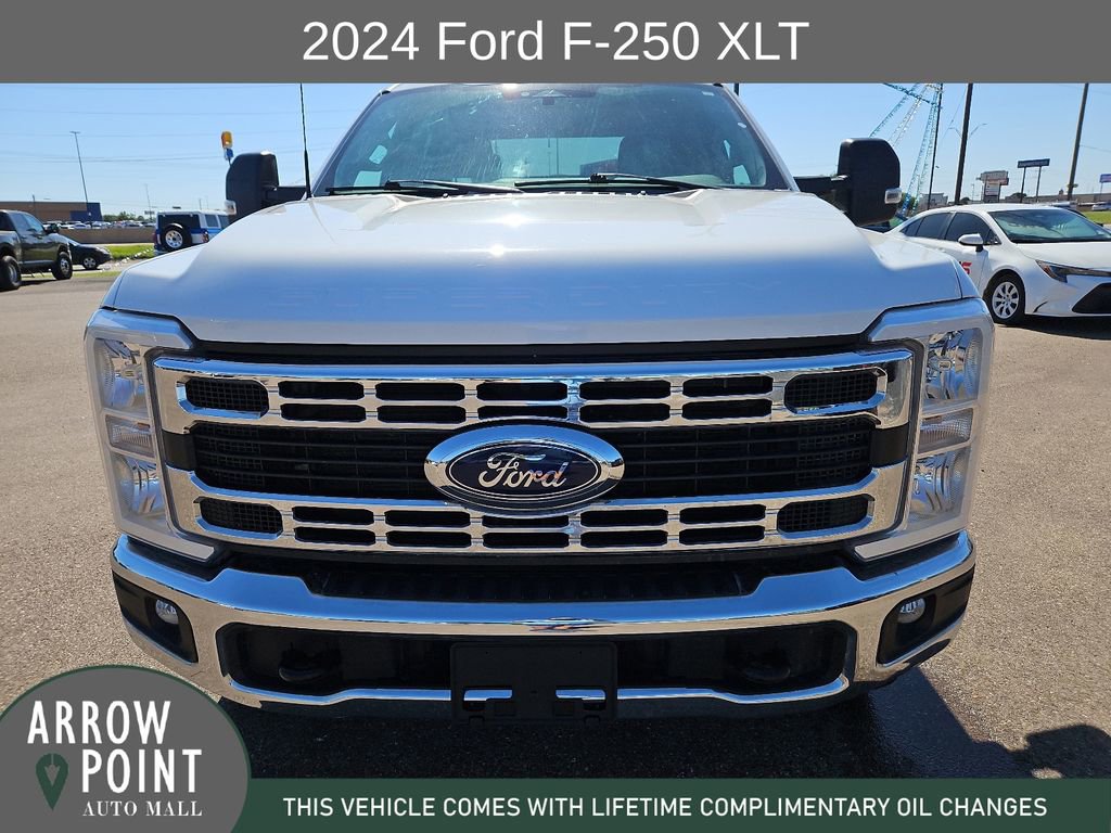 Used 2024 Ford F250 XLT image 3