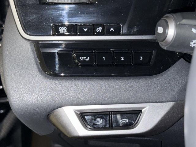 Used 2023 Lexus RX 350 Premium w/ Accessory Package AWD/4WD image 28