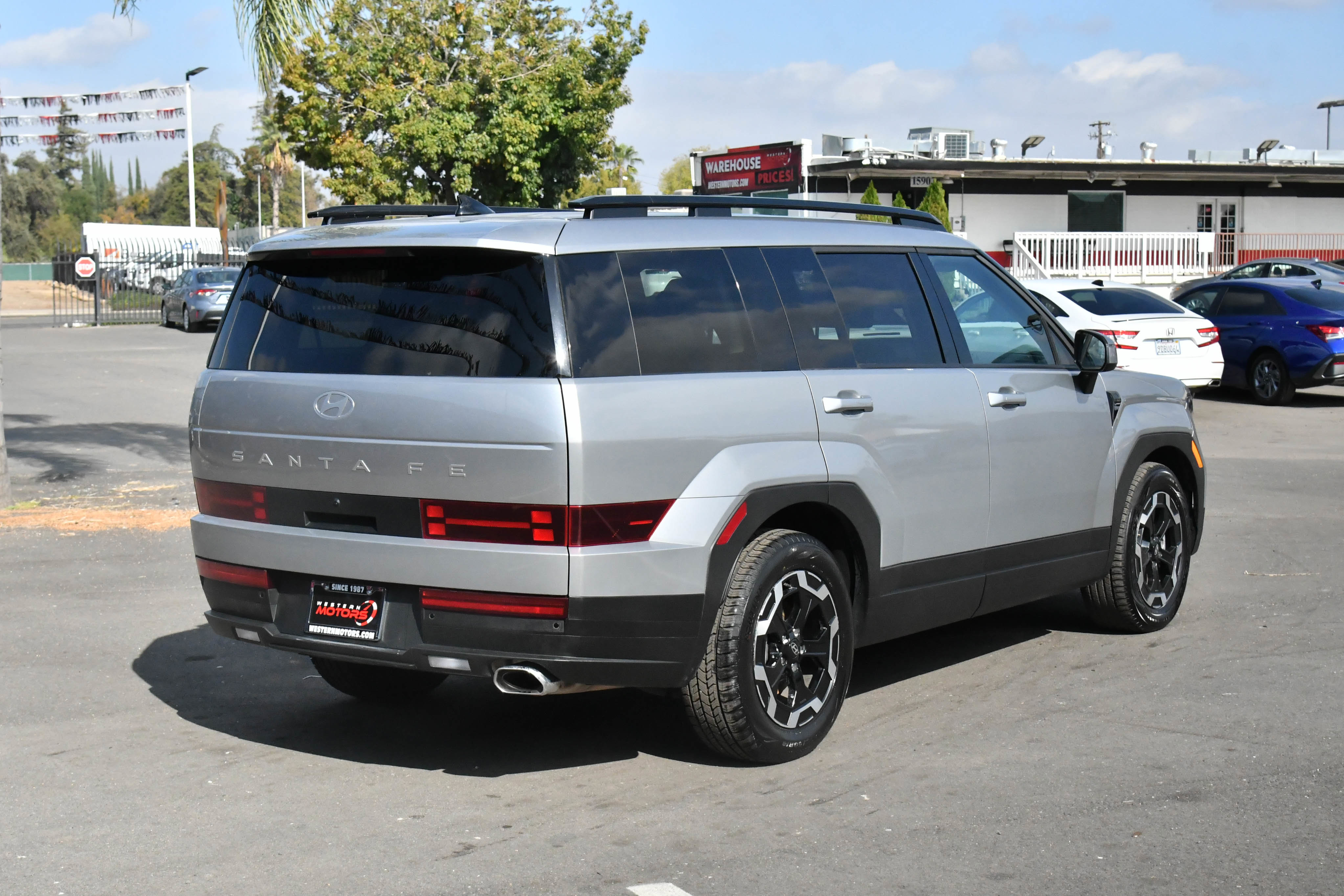 Used 2024 Hyundai Santa Fe SEL image 9