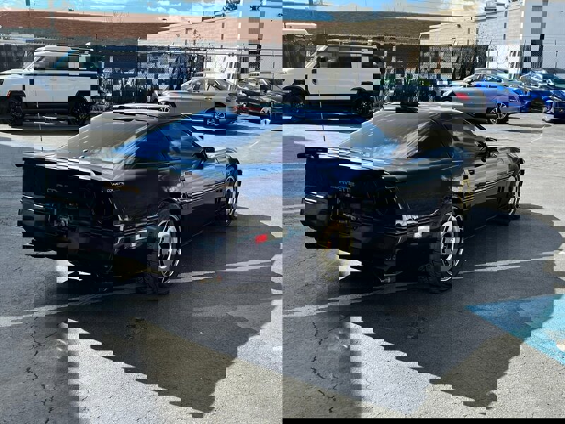 Used 1987 Chevrolet Corvette Coupe image 7