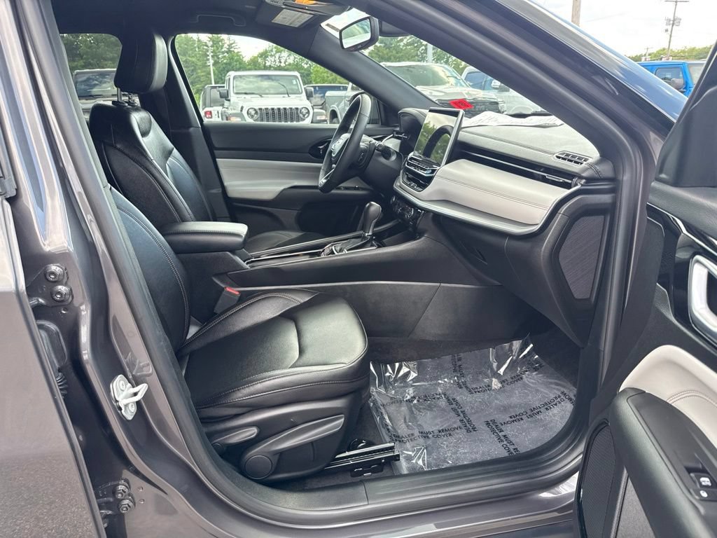 Certified 2024 Jeep Compass Limited AWD/4WD image 26