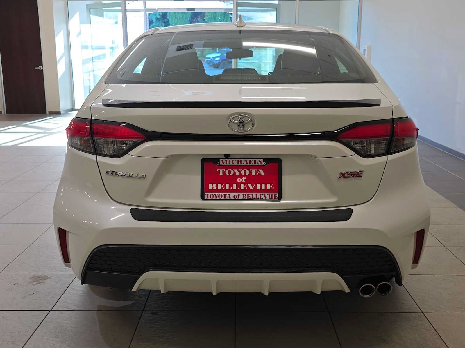 Used 2020 Toyota Corolla XSE FWD image 5