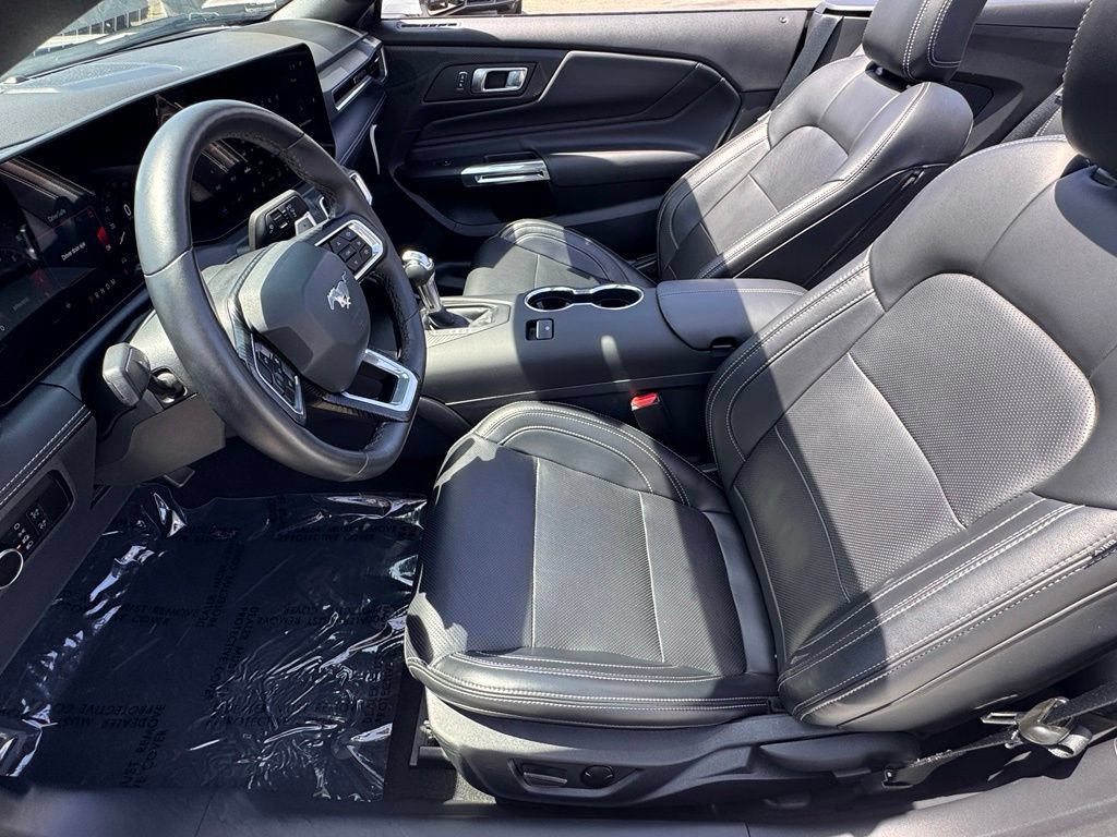 Used 2025 Ford Mustang GT Premium RWD image 17