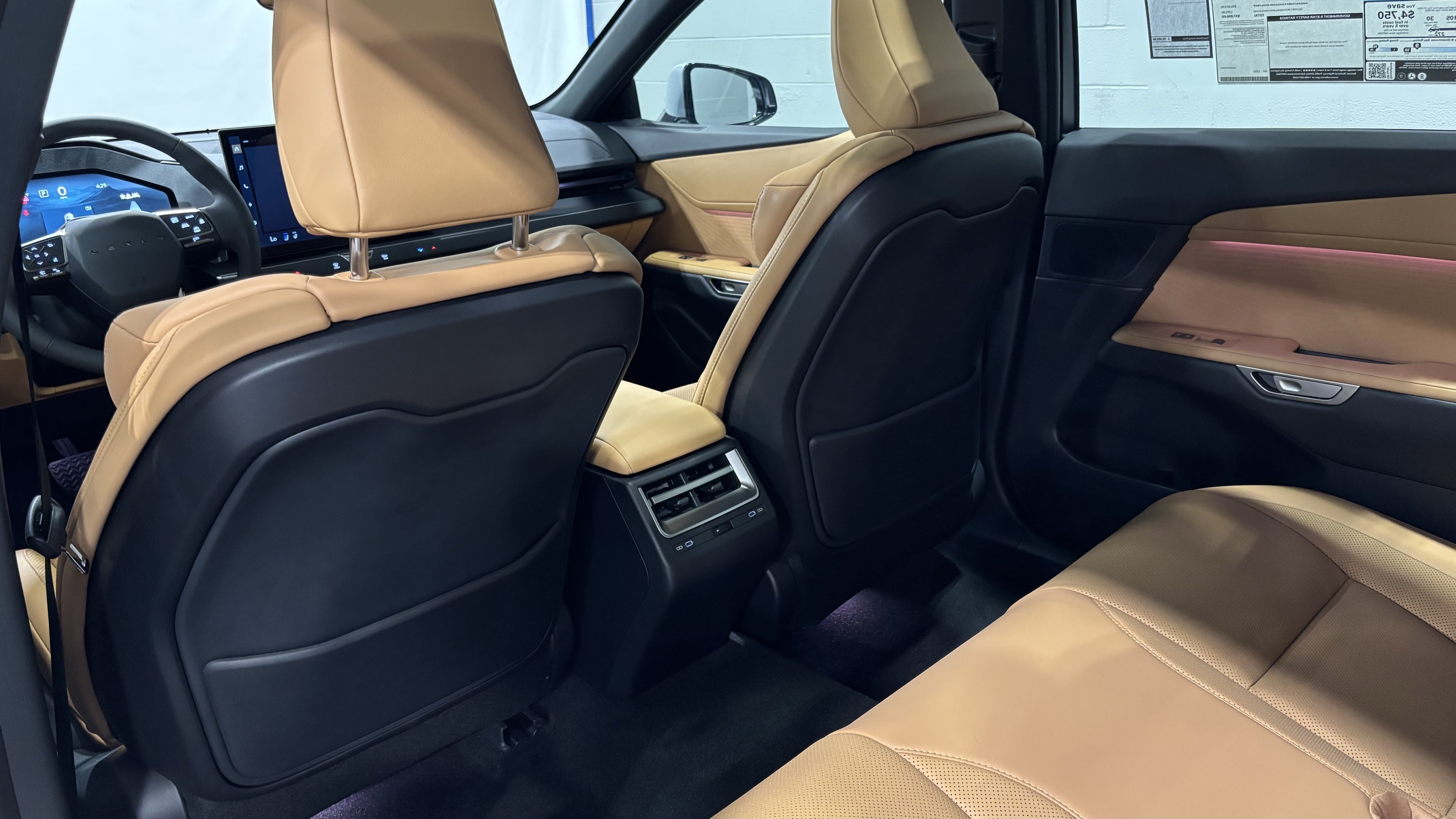 New 2026 Lexus ES 500e AWD/4WD image 34