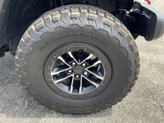 Used 2023 Jeep Wrangler Unlimited Rubicon w/ Cold Weather Group AWD/4WD image 13