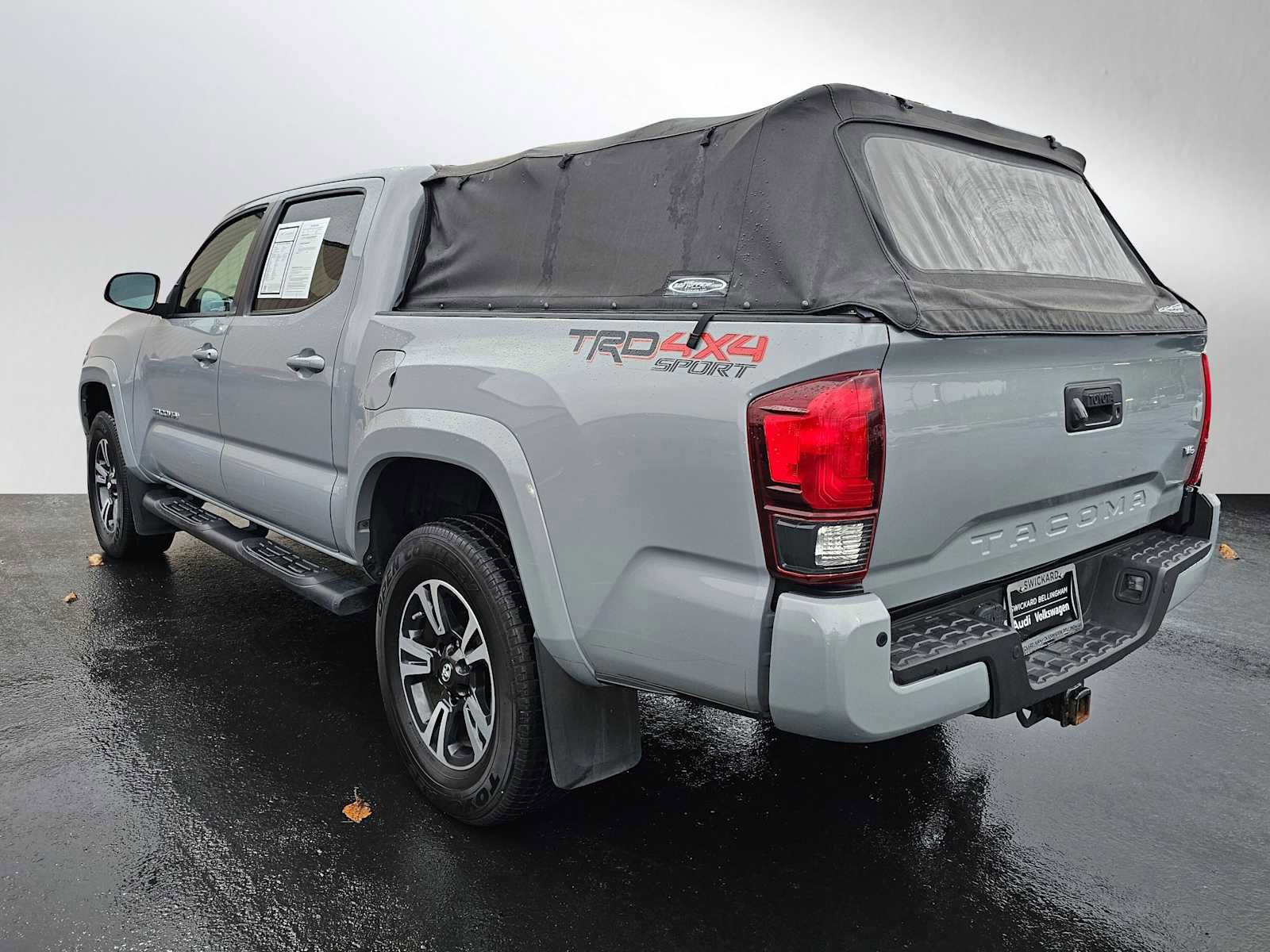 Used 2019 Toyota Tacoma TRD Sport image 5