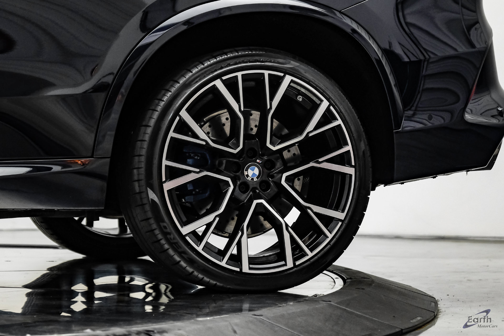 Used 2025 BMW X5 M Competition w/ Executive Package AWD/4WD image 98