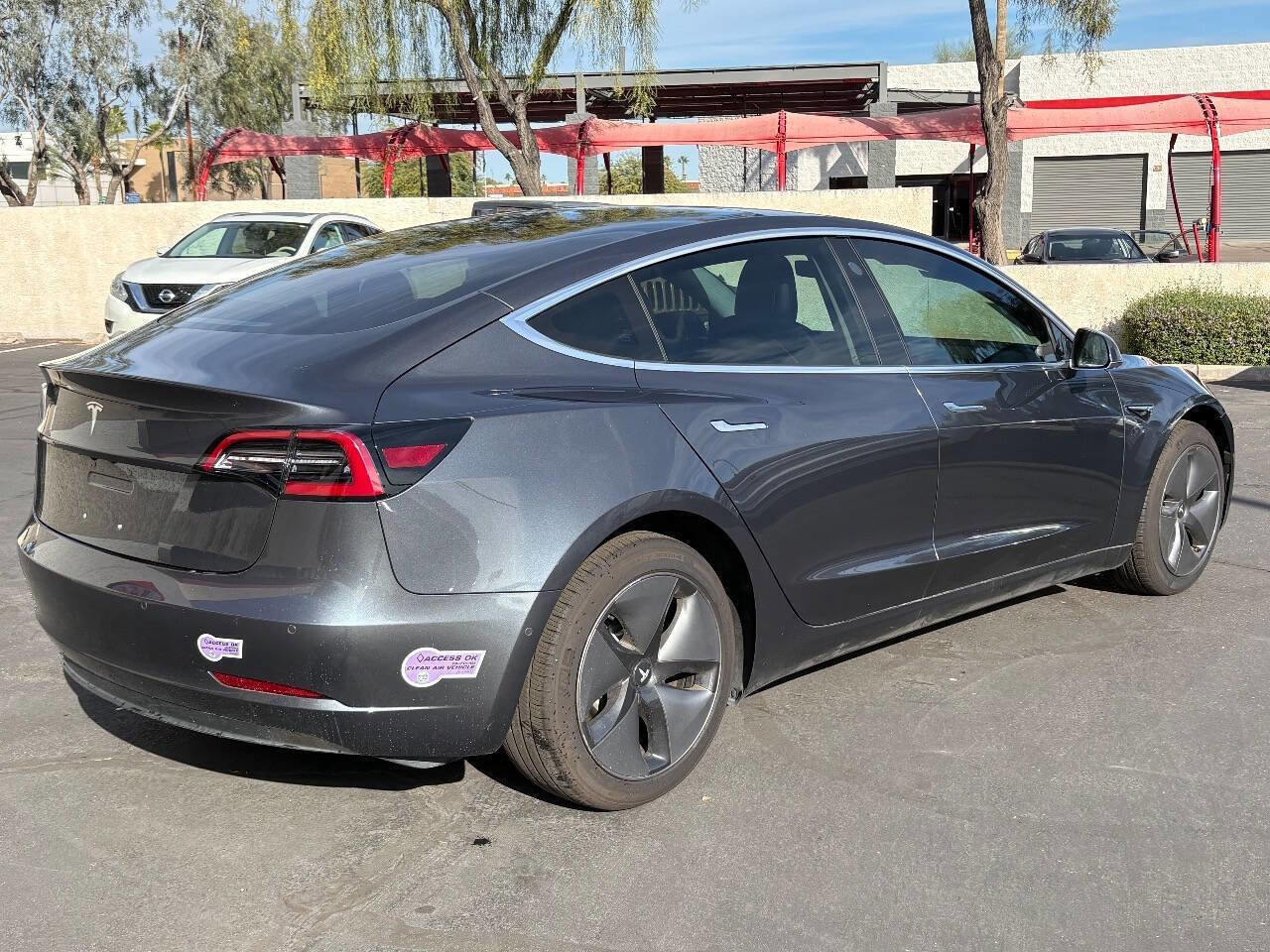 Used 2018 Tesla Model 3 Long Range image 8