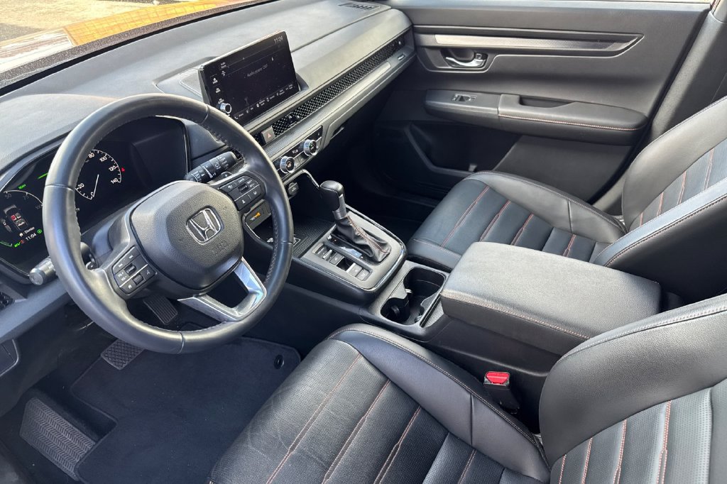 Used 2025 Honda CR-V Sport-L image 4