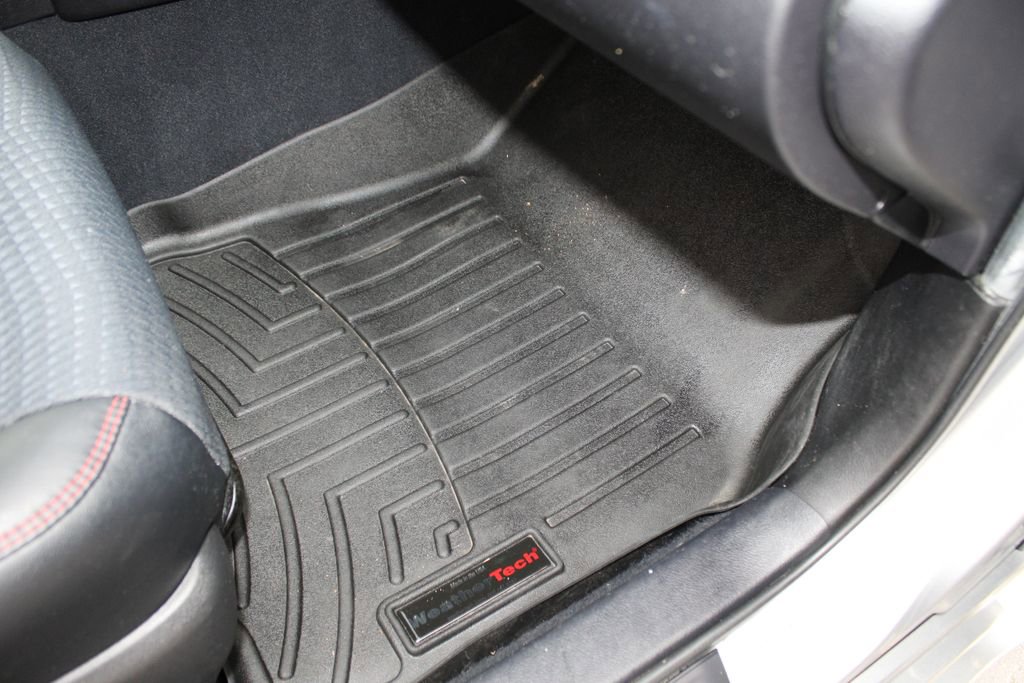 Used 2015 Toyota Camry SE FWD image 40