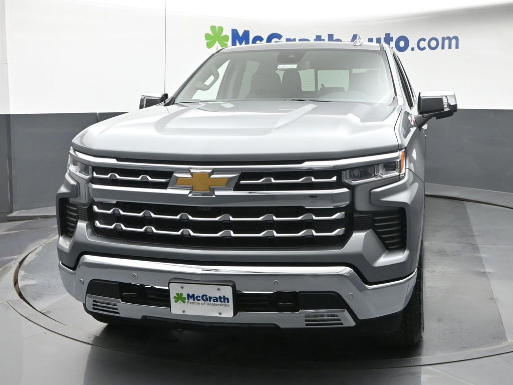New 2026 Chevrolet Silverado 1500 LTZ w/ Z71 Off-Road Package AWD/4WD image 6