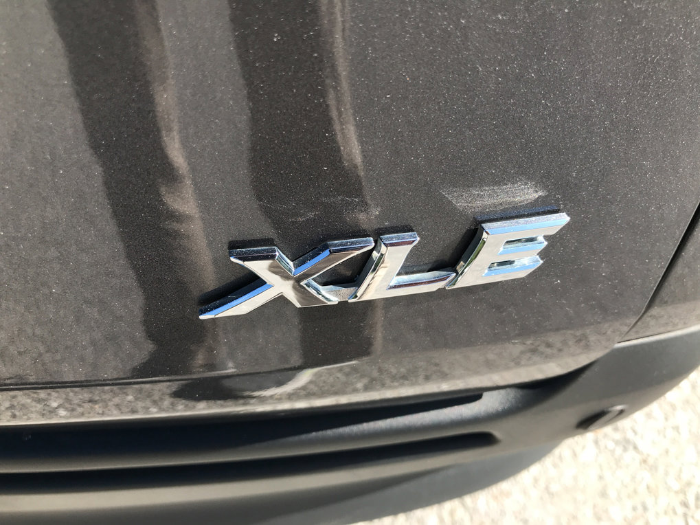 Used 2025 Toyota Sienna XLE image 10