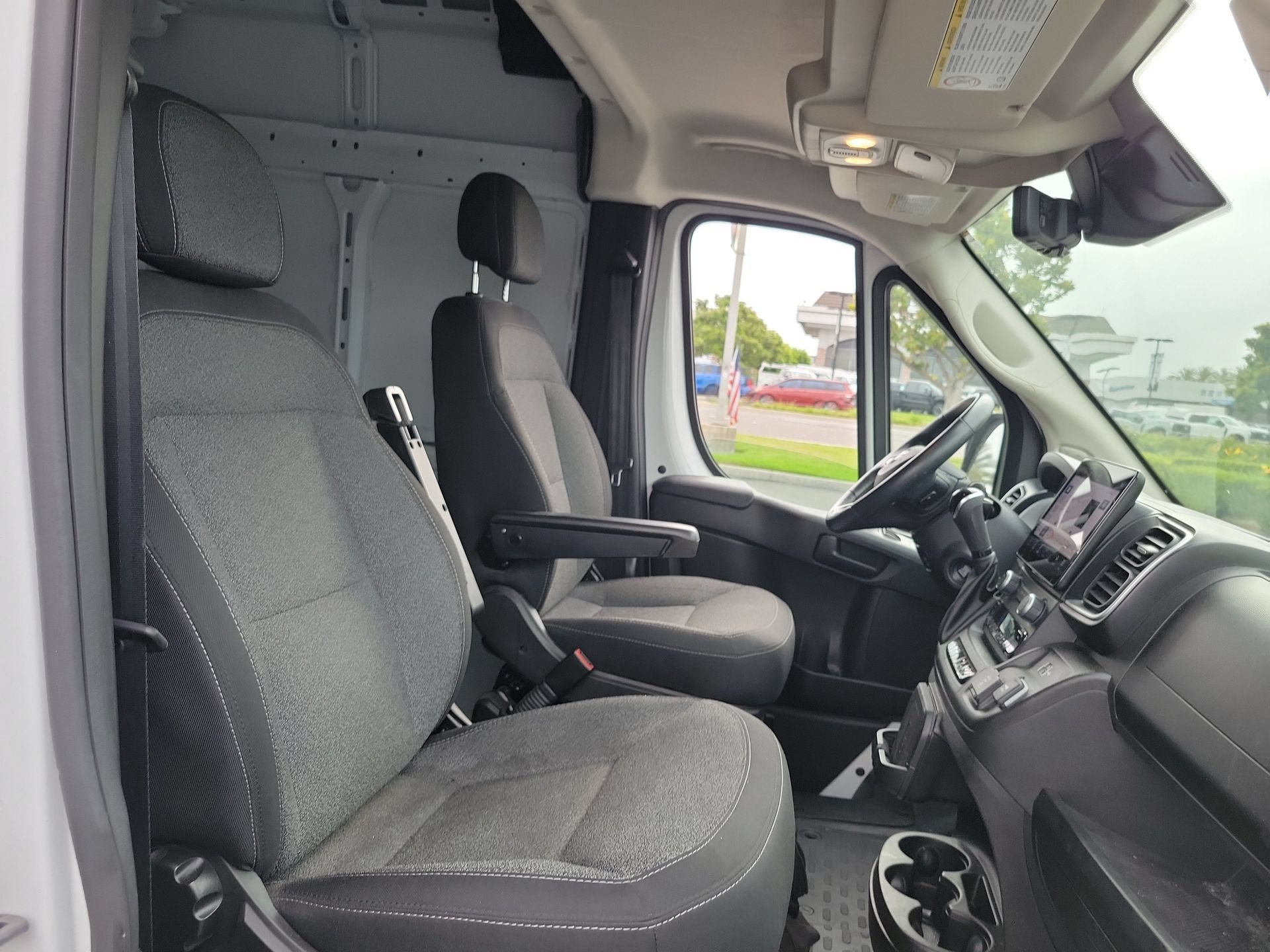 Used 2024 RAM ProMaster 2500 w/ Quick Order Package 22H SLT+ FWD image 21
