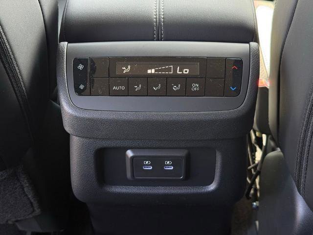 New 2026 Nissan Pathfinder SL AWD/4WD image 12