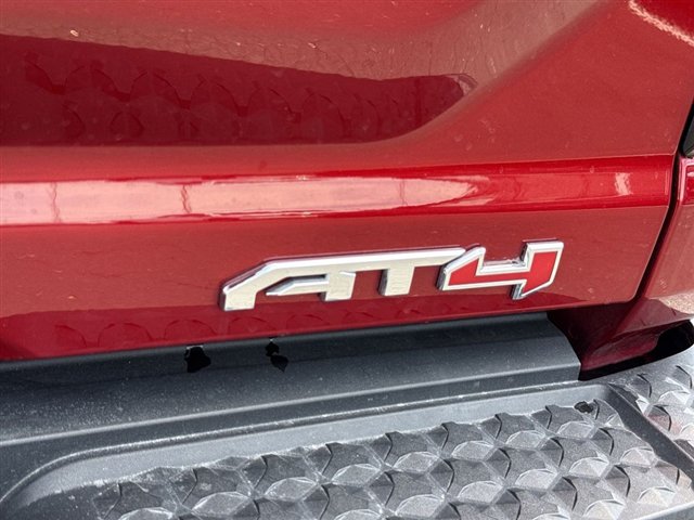 Certified 2023 GMC Canyon AT4 w/ AT4 Premium Package AWD/4WD image 34