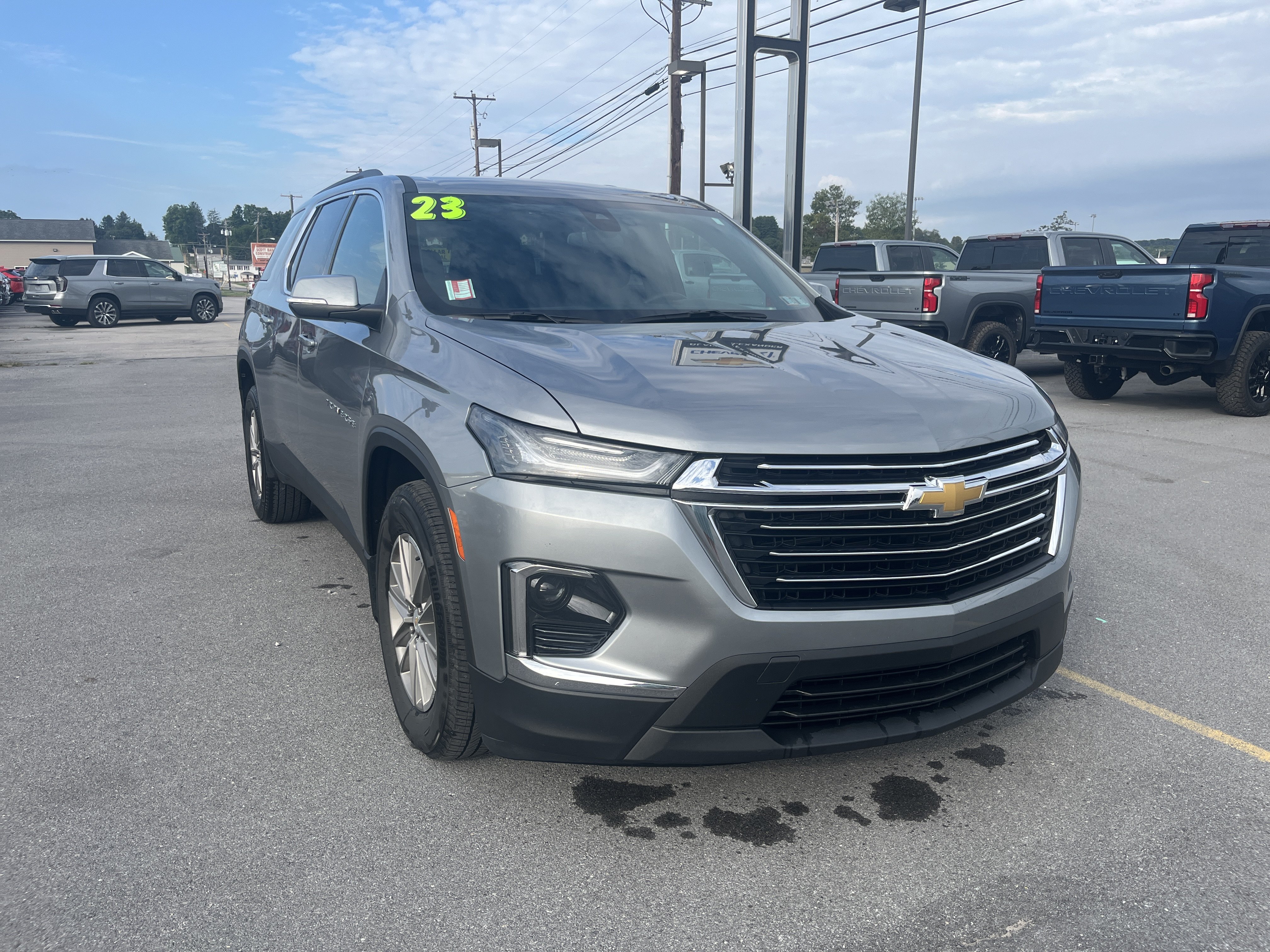 Used 2023 Chevrolet Traverse LT w/ LPO, Floor Liner Package AWD/4WD video 1