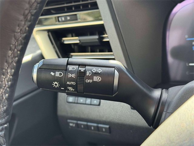 Used 2024 Lexus GX 550 image 25