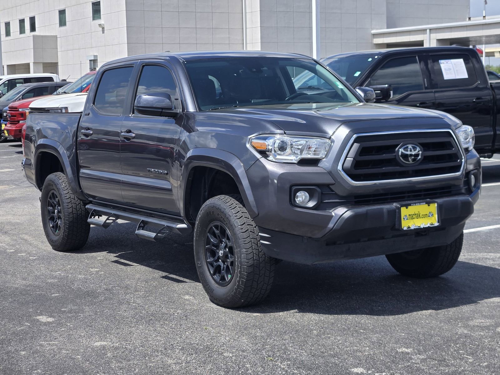 Used 2021 Toyota Tacoma SR5 image 3