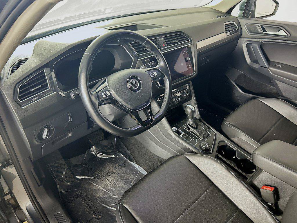 Used 2019 Volkswagen Tiguan SEL AWD/4WD image 9