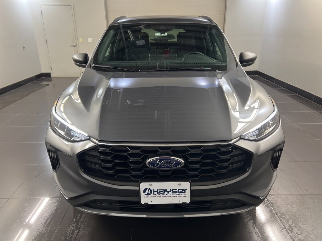 New 2026 Ford Escape ST-Line w/ Tech Pack #1 image 2