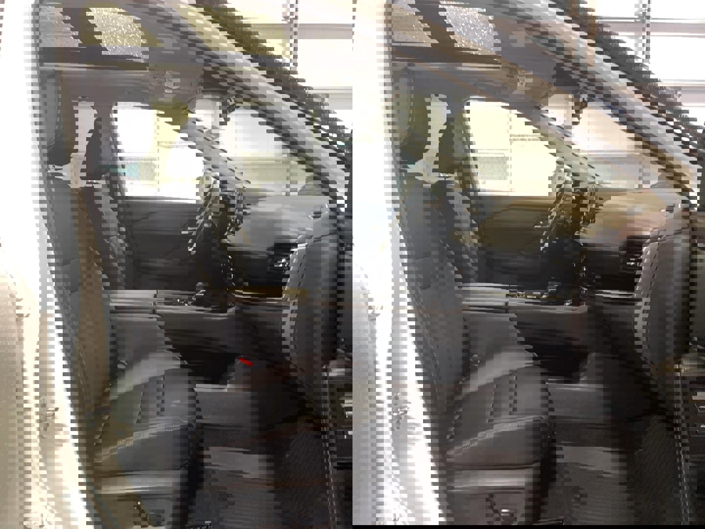 Used 2023 Nissan Rogue SL w/ SL Premium Package image 21