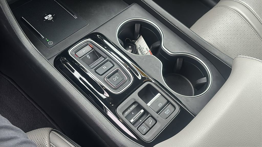 Used 2023 Honda Pilot Elite image 22