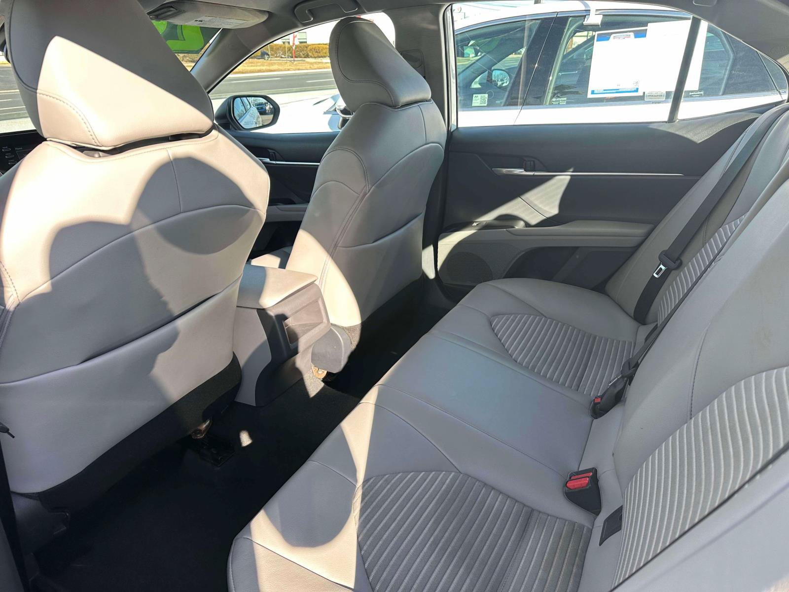 Used 2024 Toyota Camry SE FWD image 9