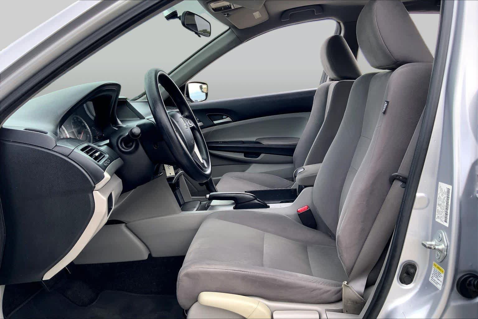 Used 2011 Honda Accord LX image 7