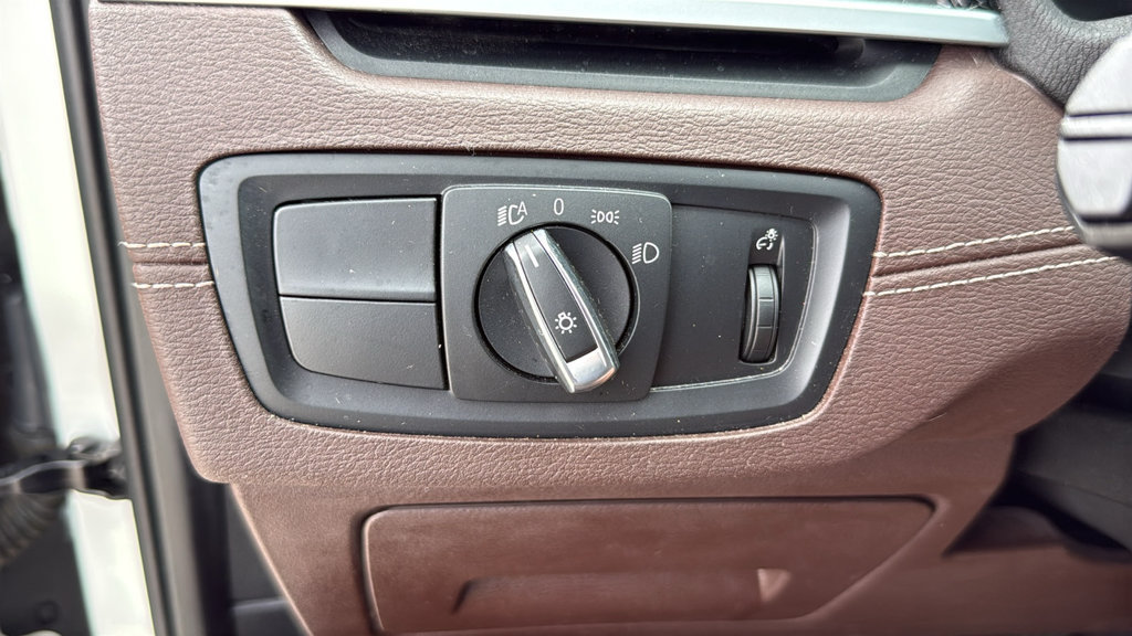 Used 2022 BMW X1 sDrive28i w/ Convenience Package FWD image 39