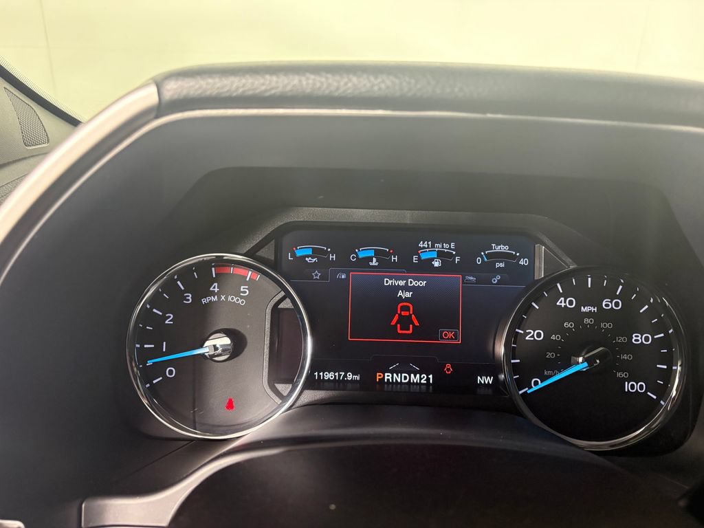 Used 2019 Ford F250 Lariat w/ Lariat Ultimate Package AWD/4WD image 16