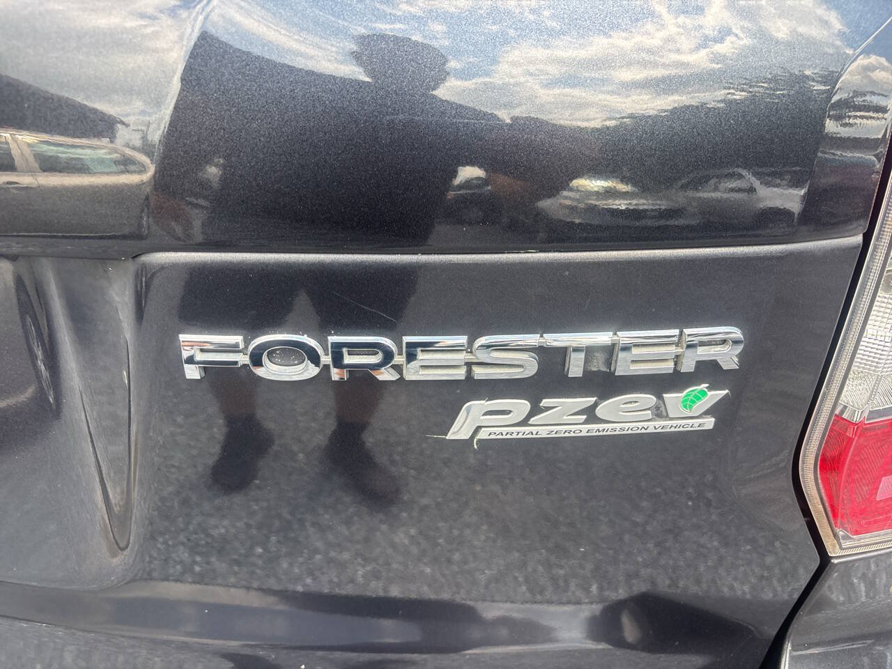 Used 2016 Subaru Forester 2.5i Premium w/ All-Weather Package AWD/4WD image 14