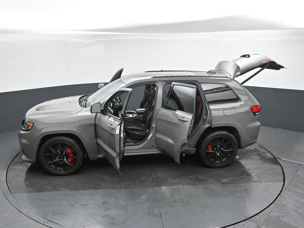 Used 2019 Jeep Grand Cherokee SRT image 54