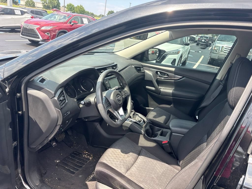 Used 2020 Nissan Rogue S FWD image 9