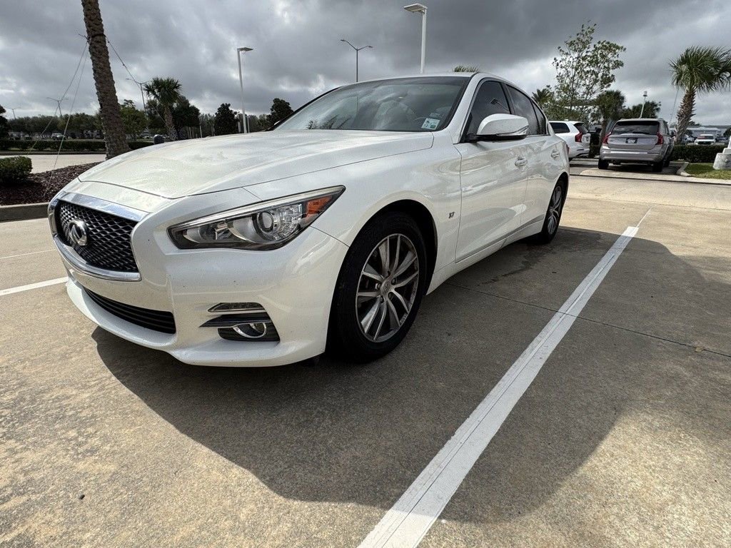 Used 2015 INFINITI Q50 Premium w/ Navigation Package image 1