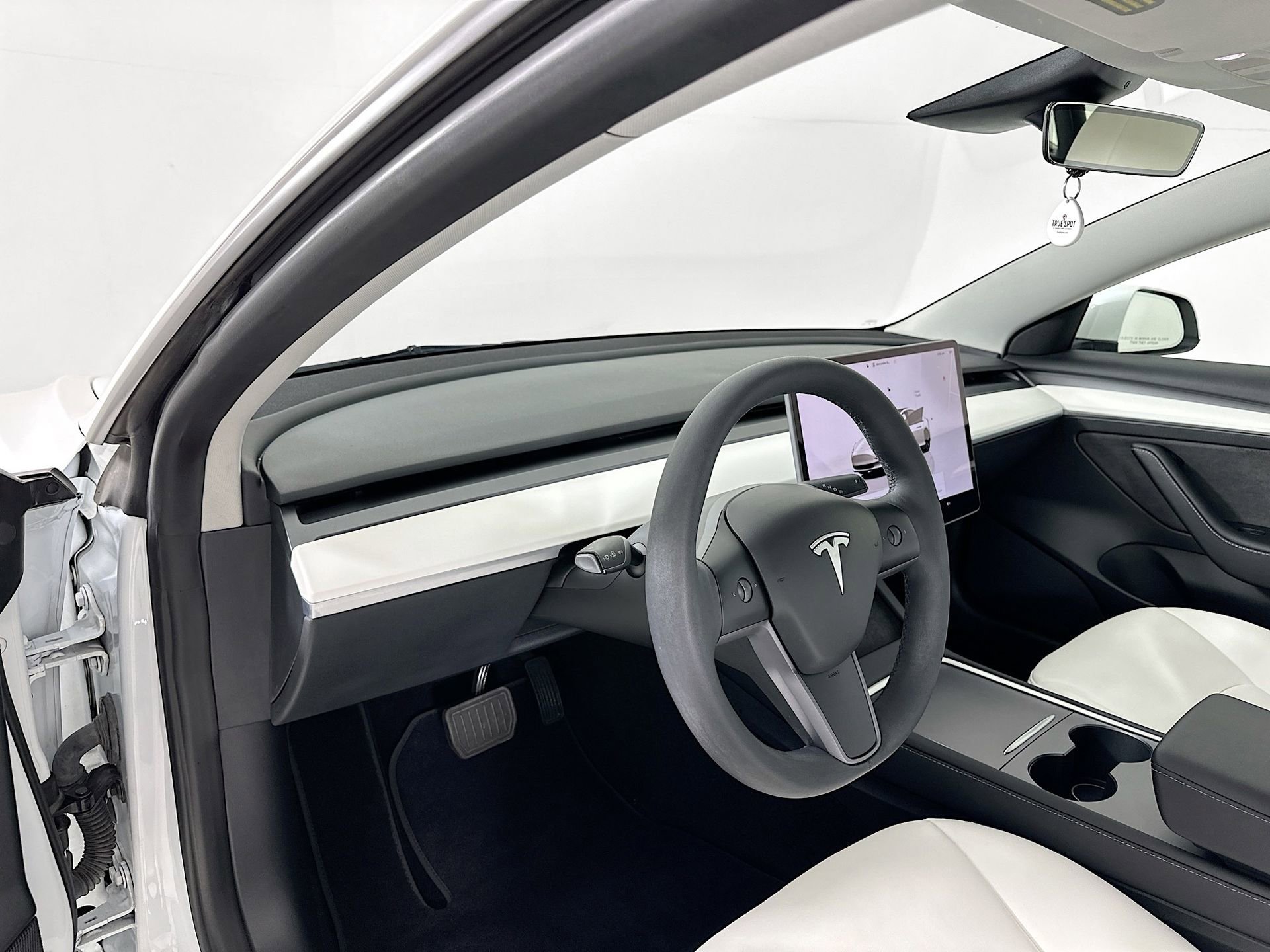 Used 2023 Tesla Model 3 Long Range image 10