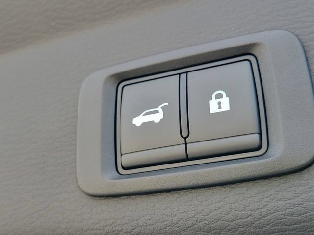 New 2026 Mitsubishi Outlander SE FWD image 12