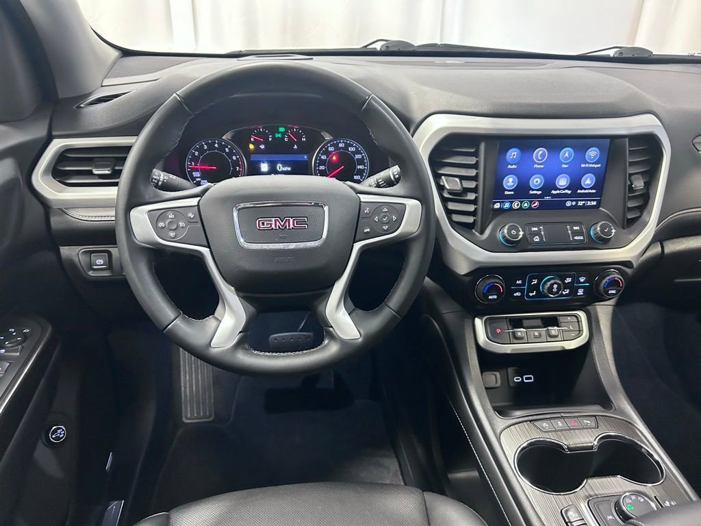 Used 2023 GMC Acadia SLT image 3