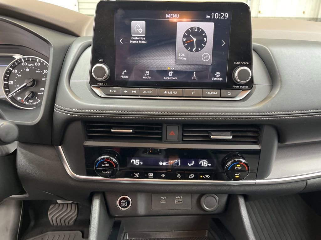 Used 2023 Nissan Rogue SV FWD image 11