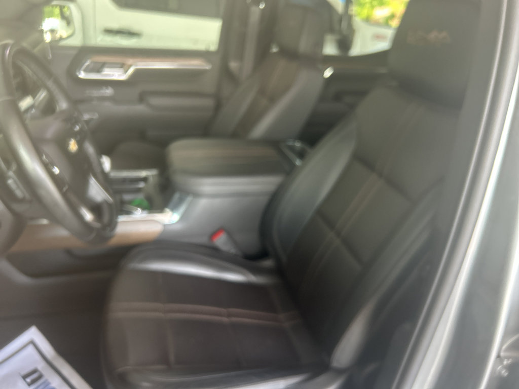Used 2023 Chevrolet Silverado 1500 High Country w/ Technology Package image 15