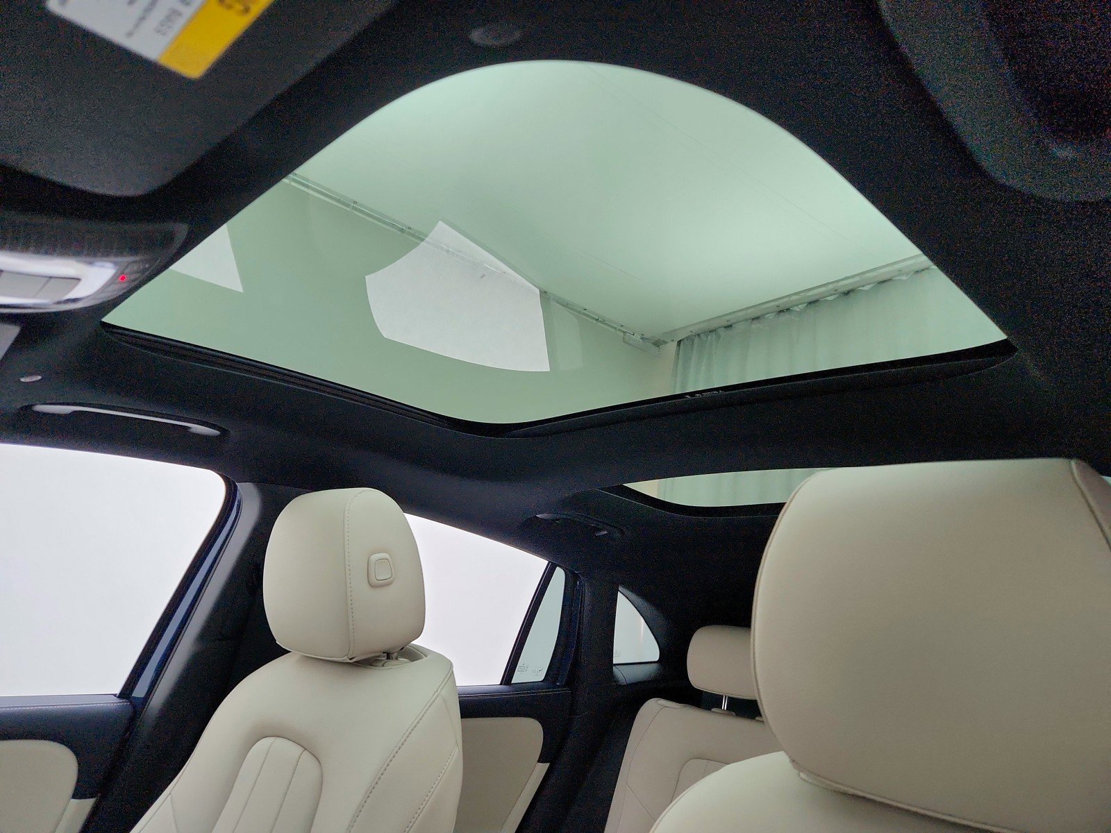 Certified 2023 Mercedes-Benz GLA 250 4MATIC image 18