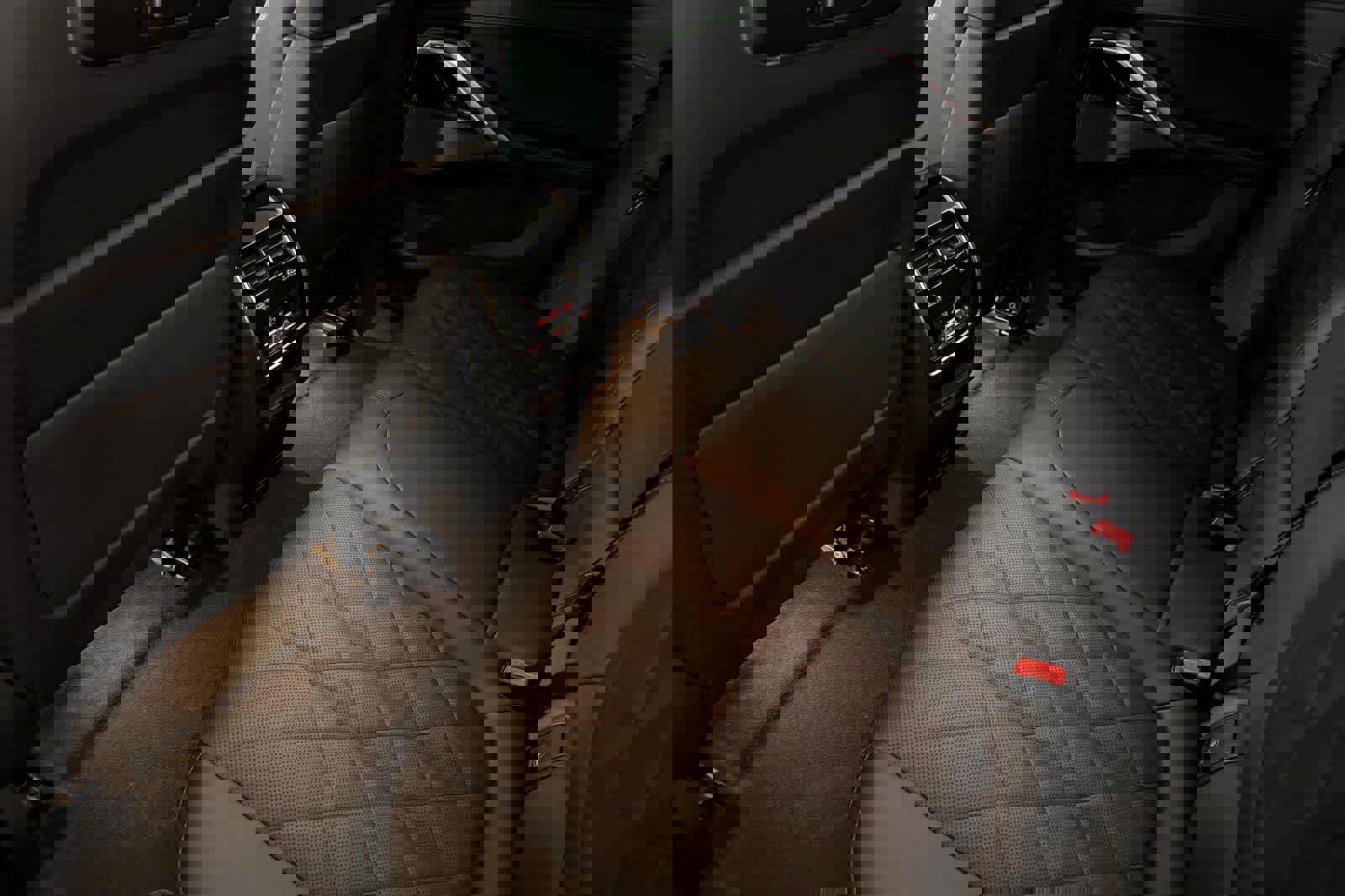 Used 2024 BMW X6 xDrive40i w/ Premium Package image 4